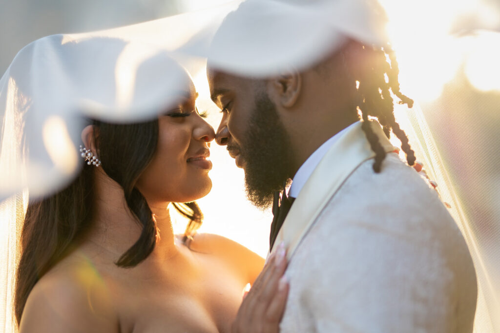 07-1 - QFILM Studio Editorial couple portraits during the golden hour at a luxury wedding - Photography by QFILM Studio
