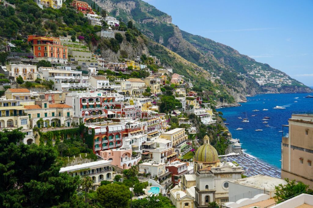 Editorial luxury destination wedding in Positano, Amalfi Coast - Cinematic photography by QFILM Studio