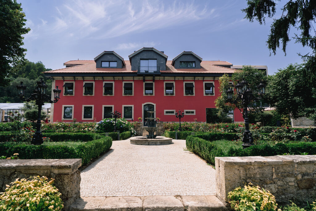 vinhaboutiquehotel - QFILM Studio Editorial luxury destination wedding at Vinha Boutique Hotel, Porto - Cinematography and Photography by QFILM Studio